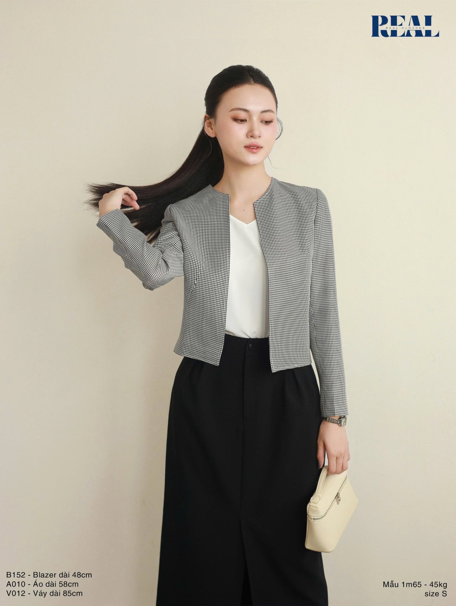 Blazer cổ tròn