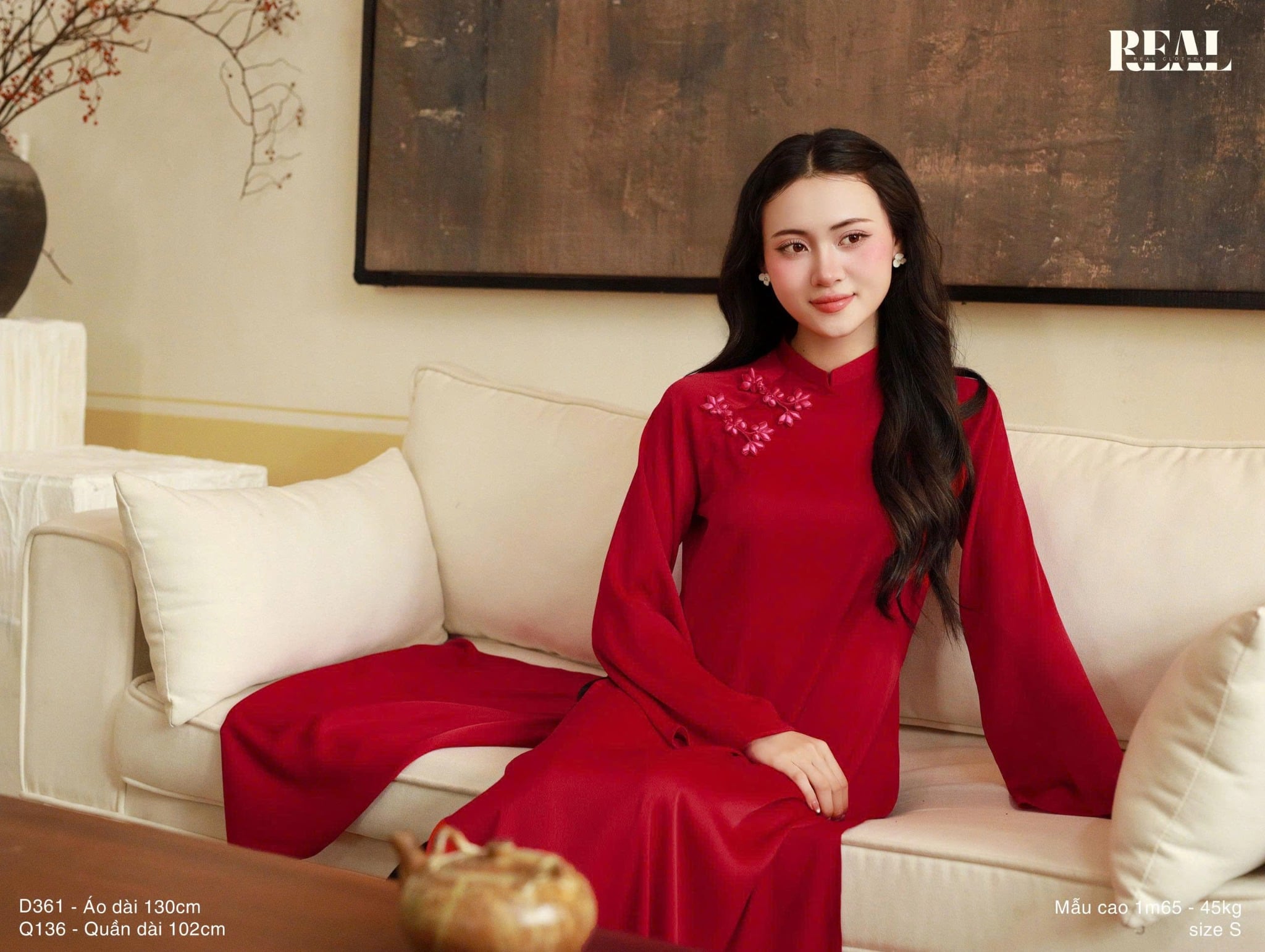 Áo dài cách tân Đoàn Viên đỏ tươi