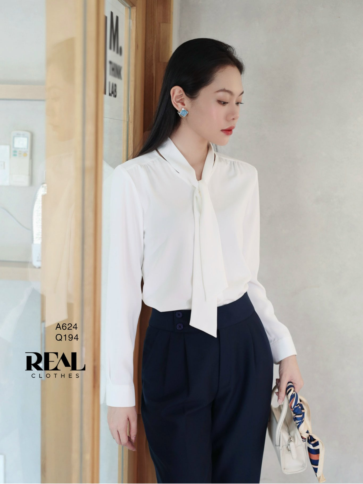  Áo cà vạt 