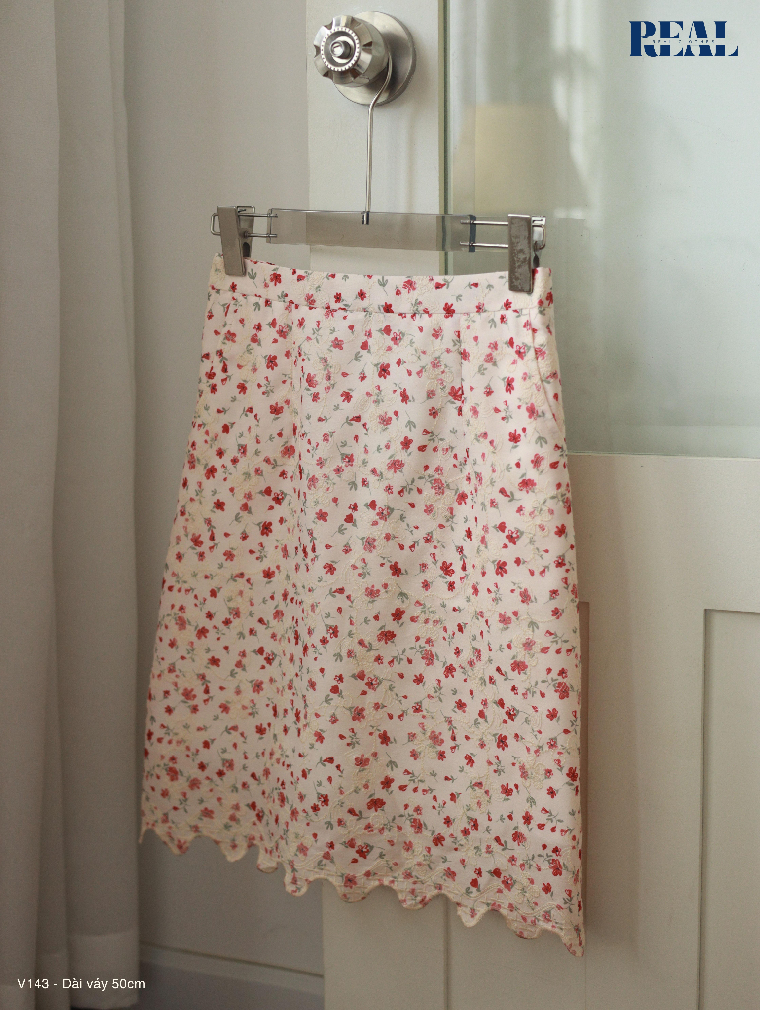 Váy cotton hoa thêu