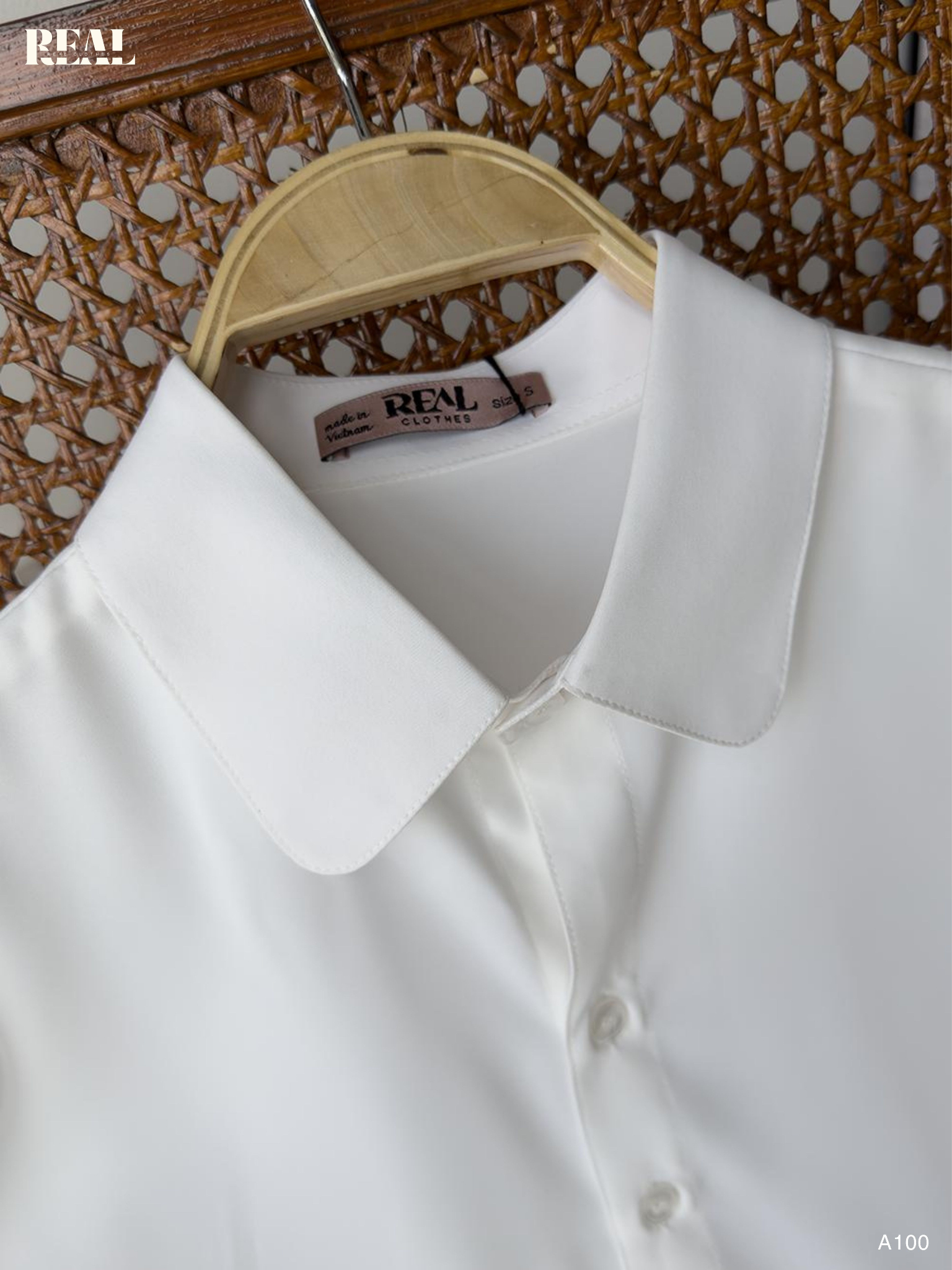 Sơ mi cổ nhọn