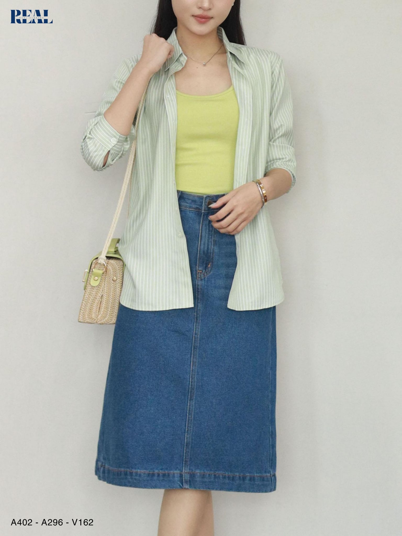 Áo tank top cổ U SALE