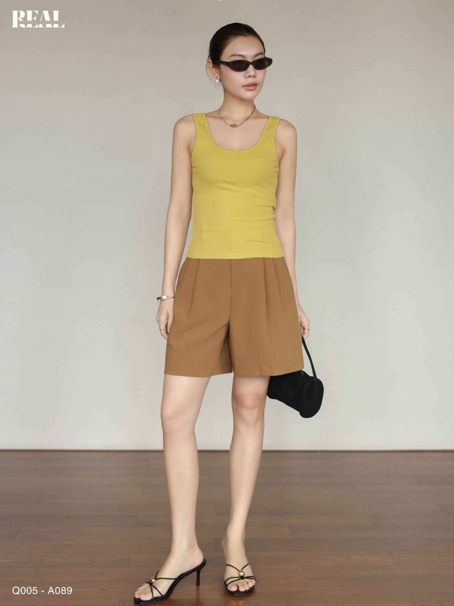 Áo tank top cổ U SALE