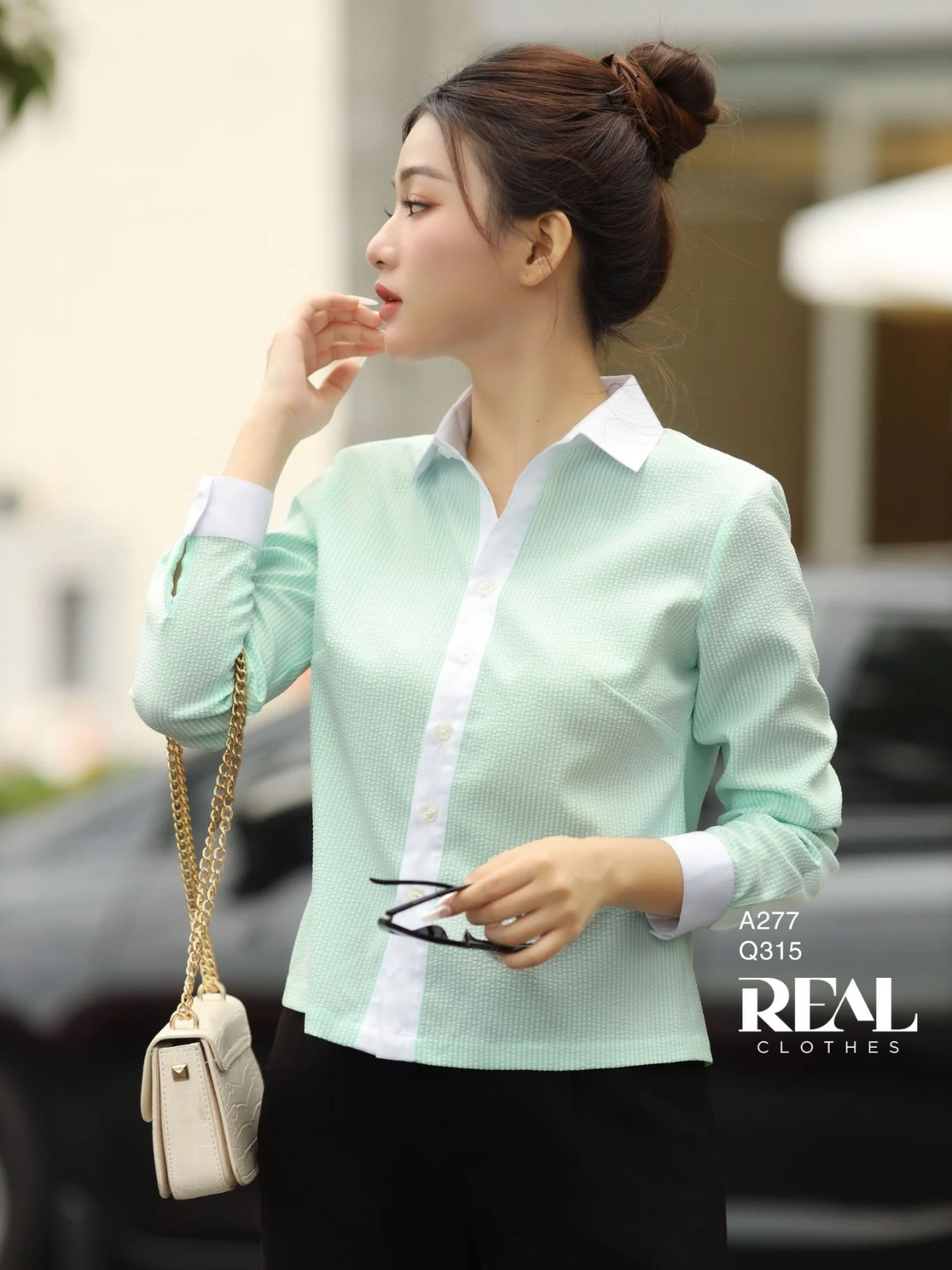 Sơ mi crop sọc xanh đậm SALE