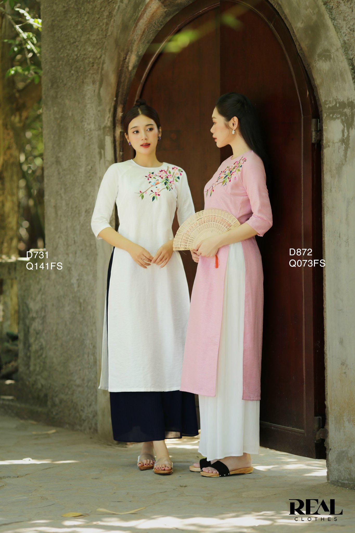 Áo dài cách tân thêu - size XS