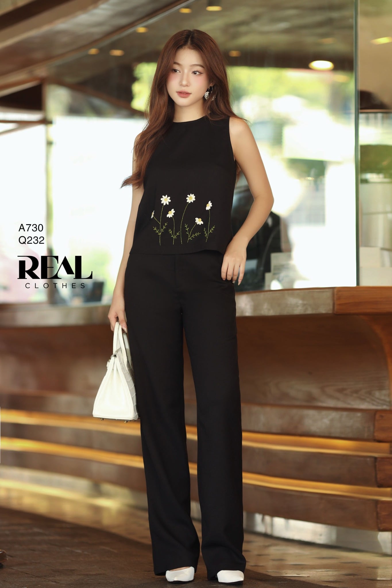 Áo linen thêu tay SALE
