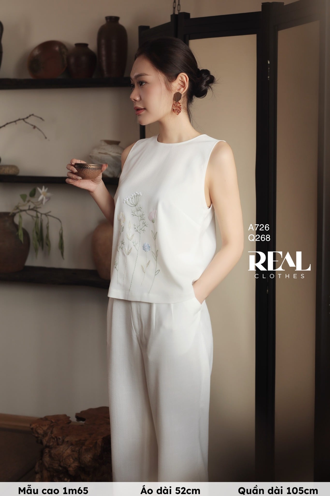 Áo linen thêu tay SALE