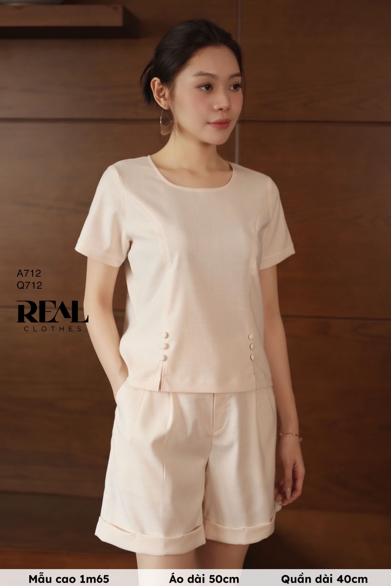 Áo xẻ tà linen SALE