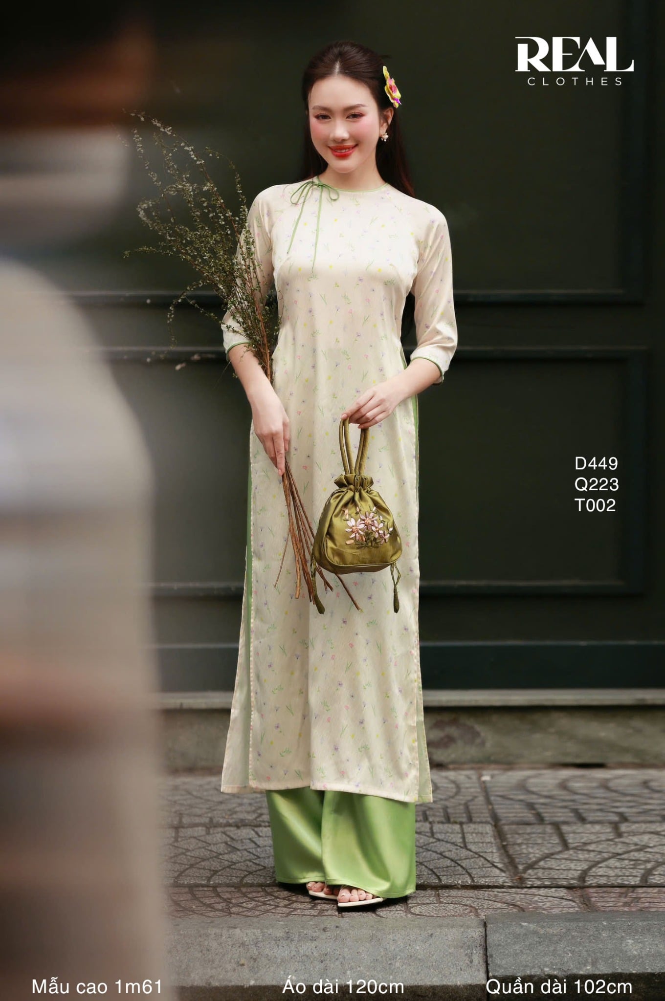Áo dài cách tân Linh Lan