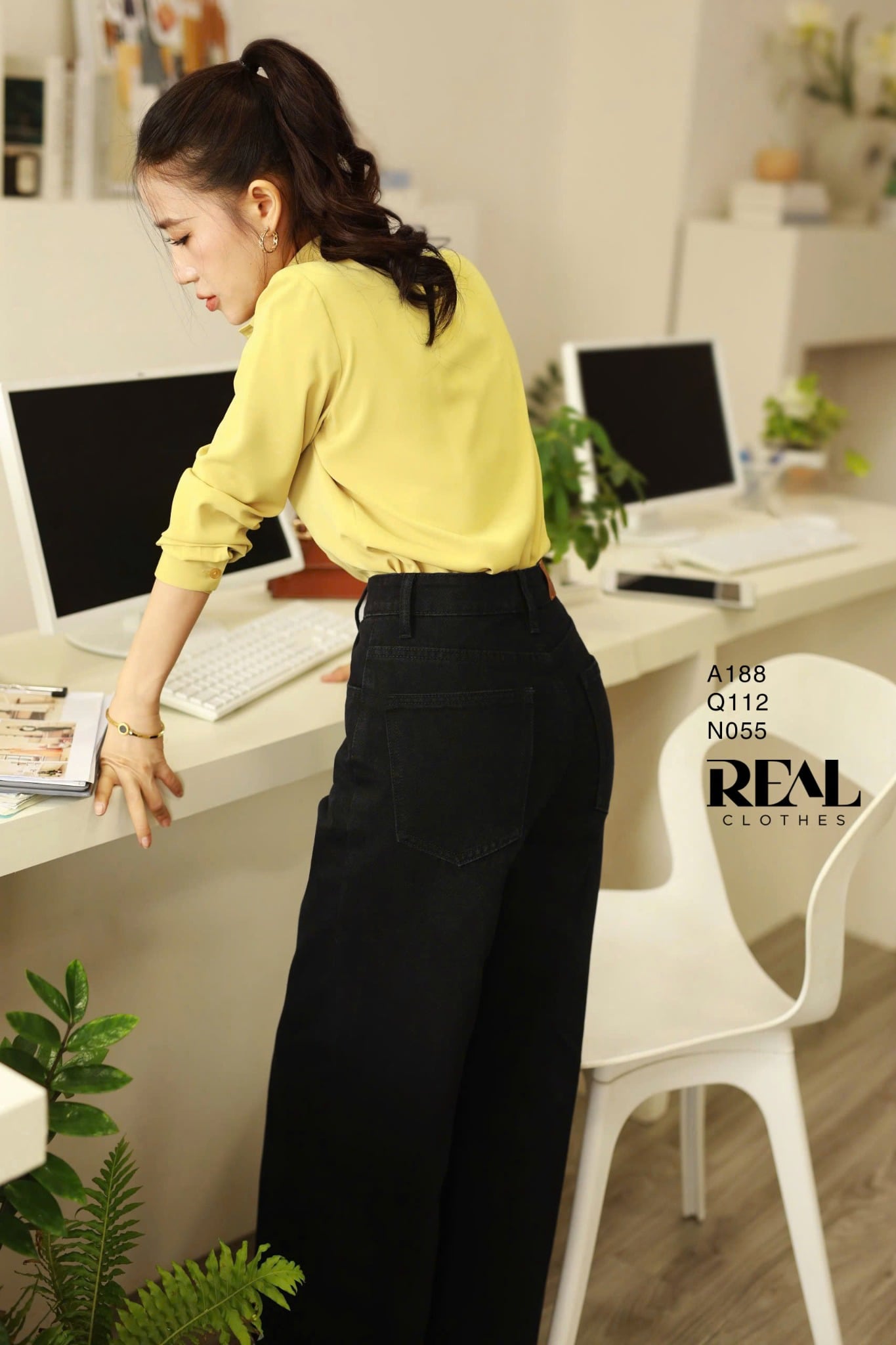 Quần Jeans suông đen SALE