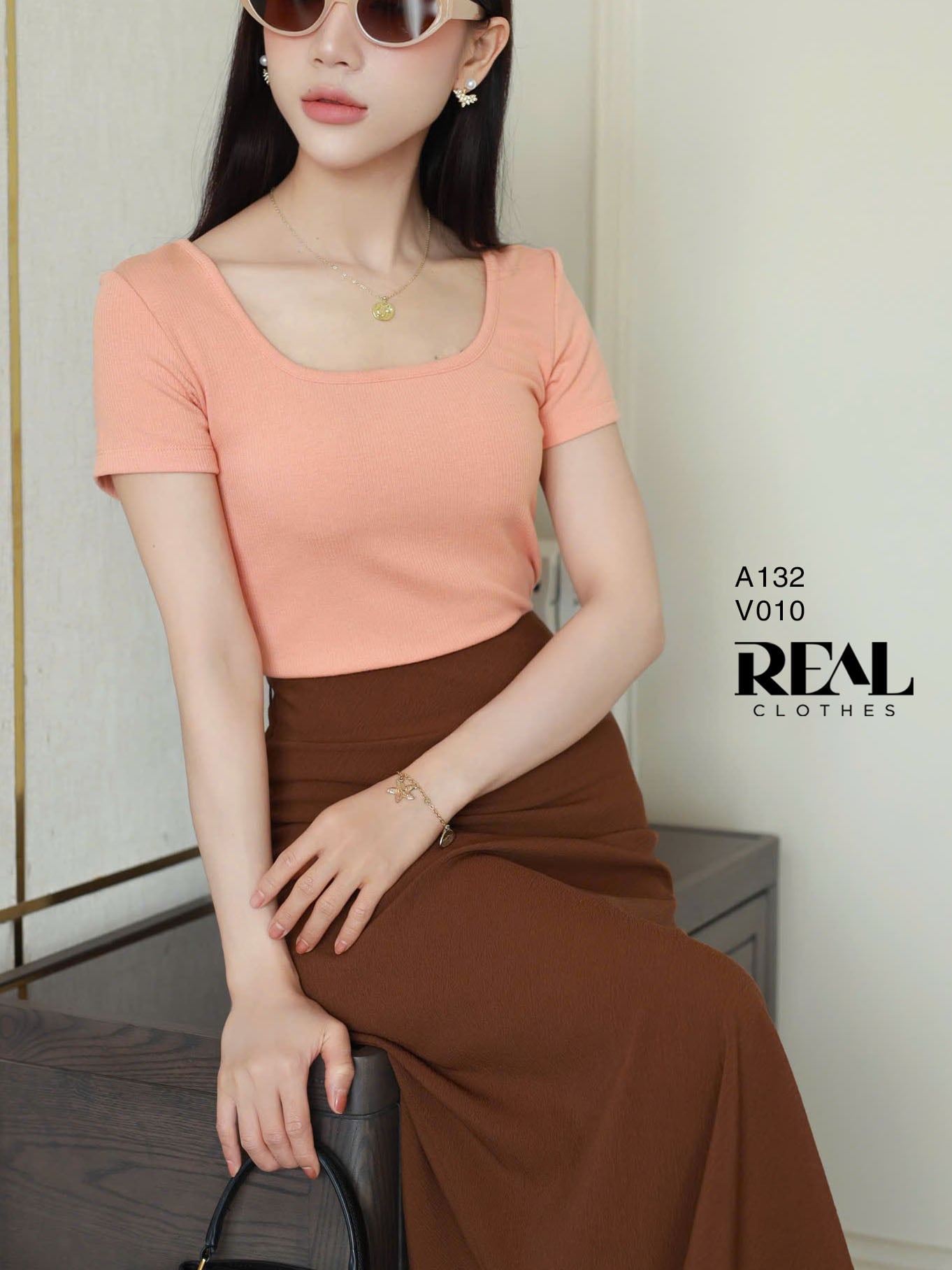 Áo cổ U SALE