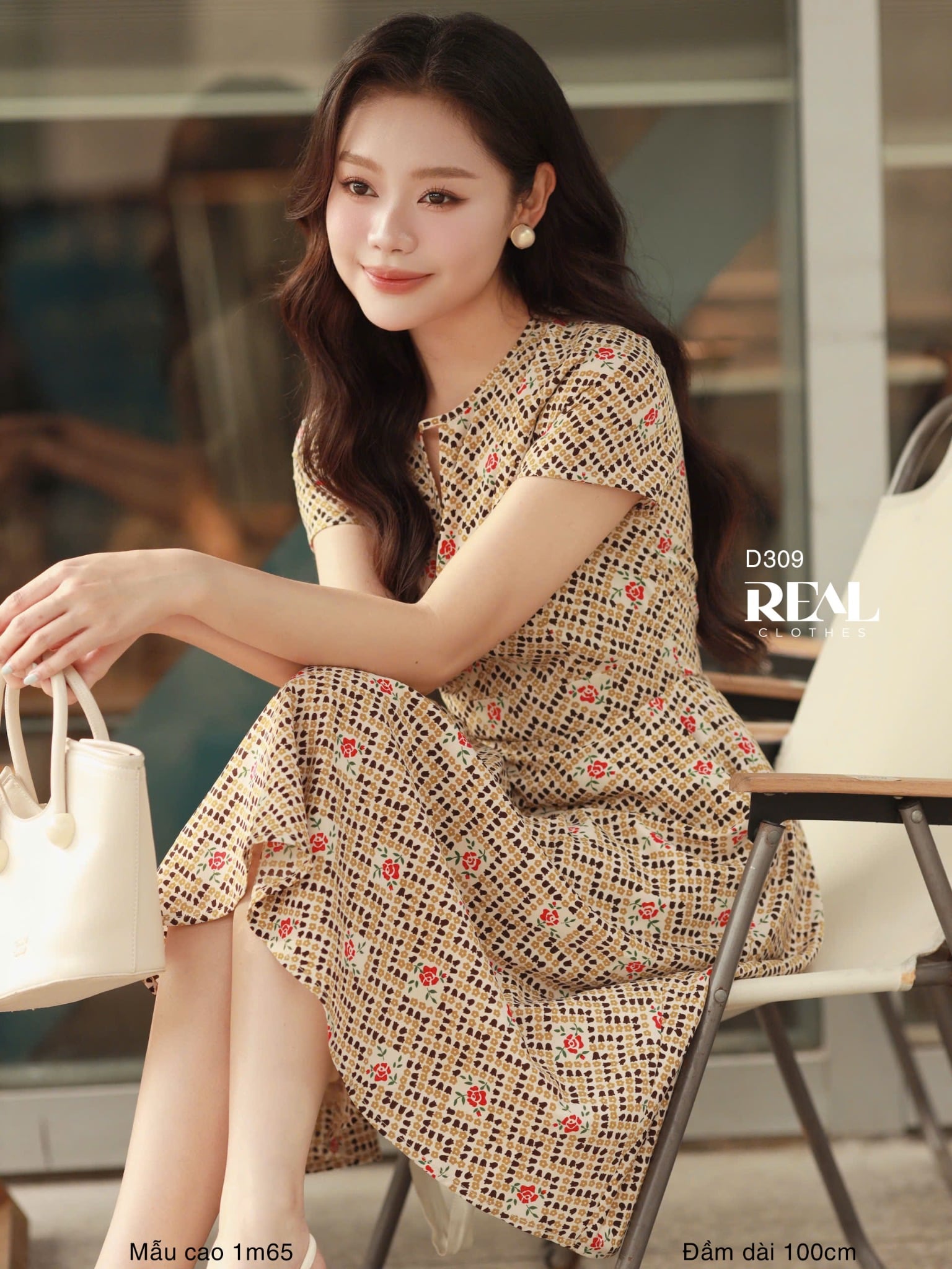 Đầm cổ tròn cách điệu hoa SALE