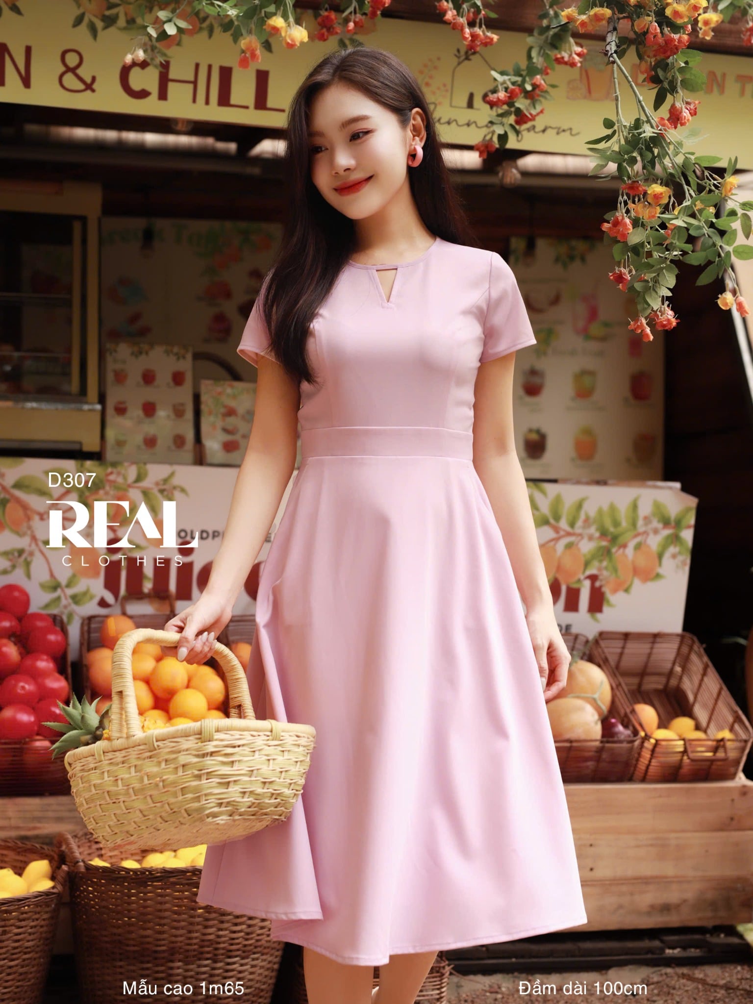 Đầm cổ tròn cách điệu