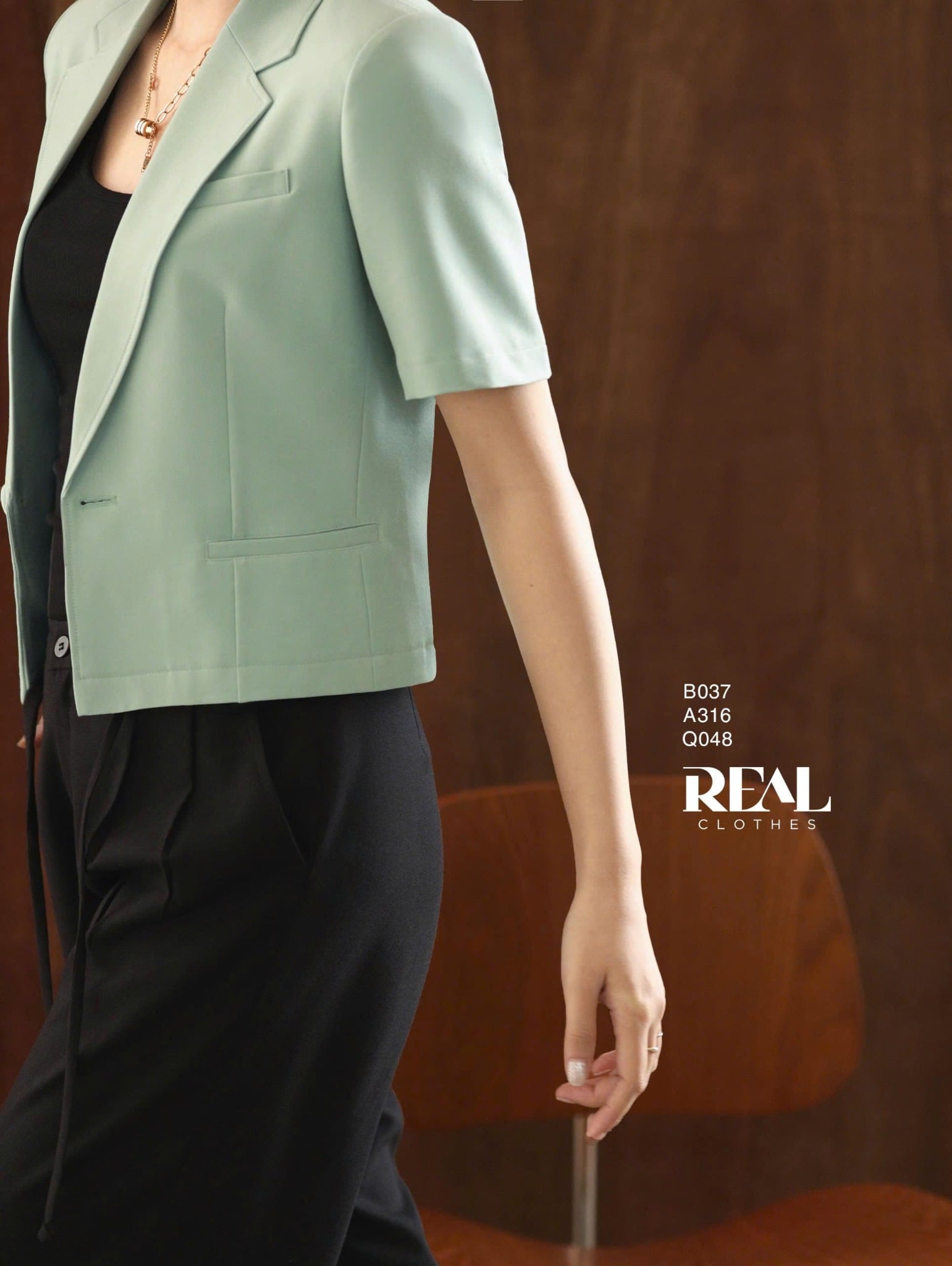Blazer tay ngắn SALE