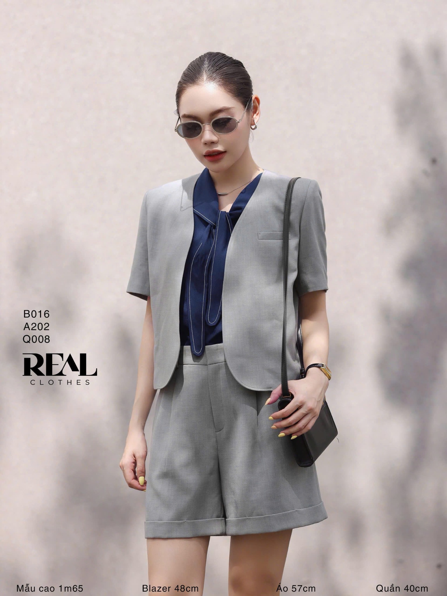 Áo thủy thủ xanh đen MỚI - size XS