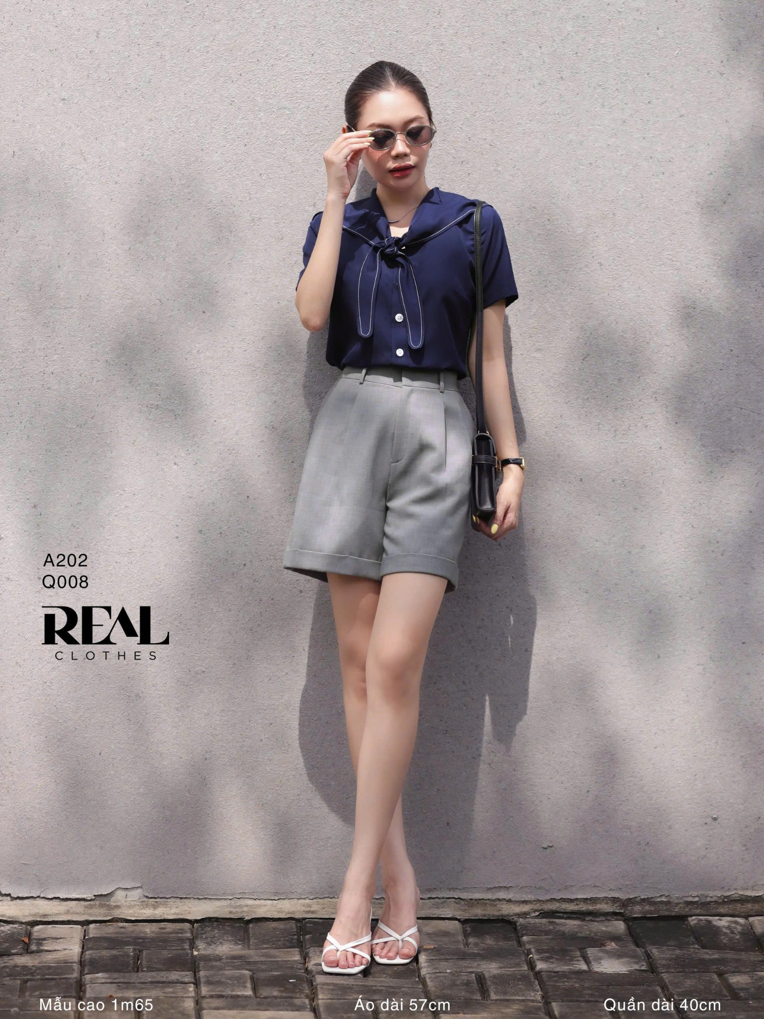 Áo thủy thủ xanh đen MỚI - size XS