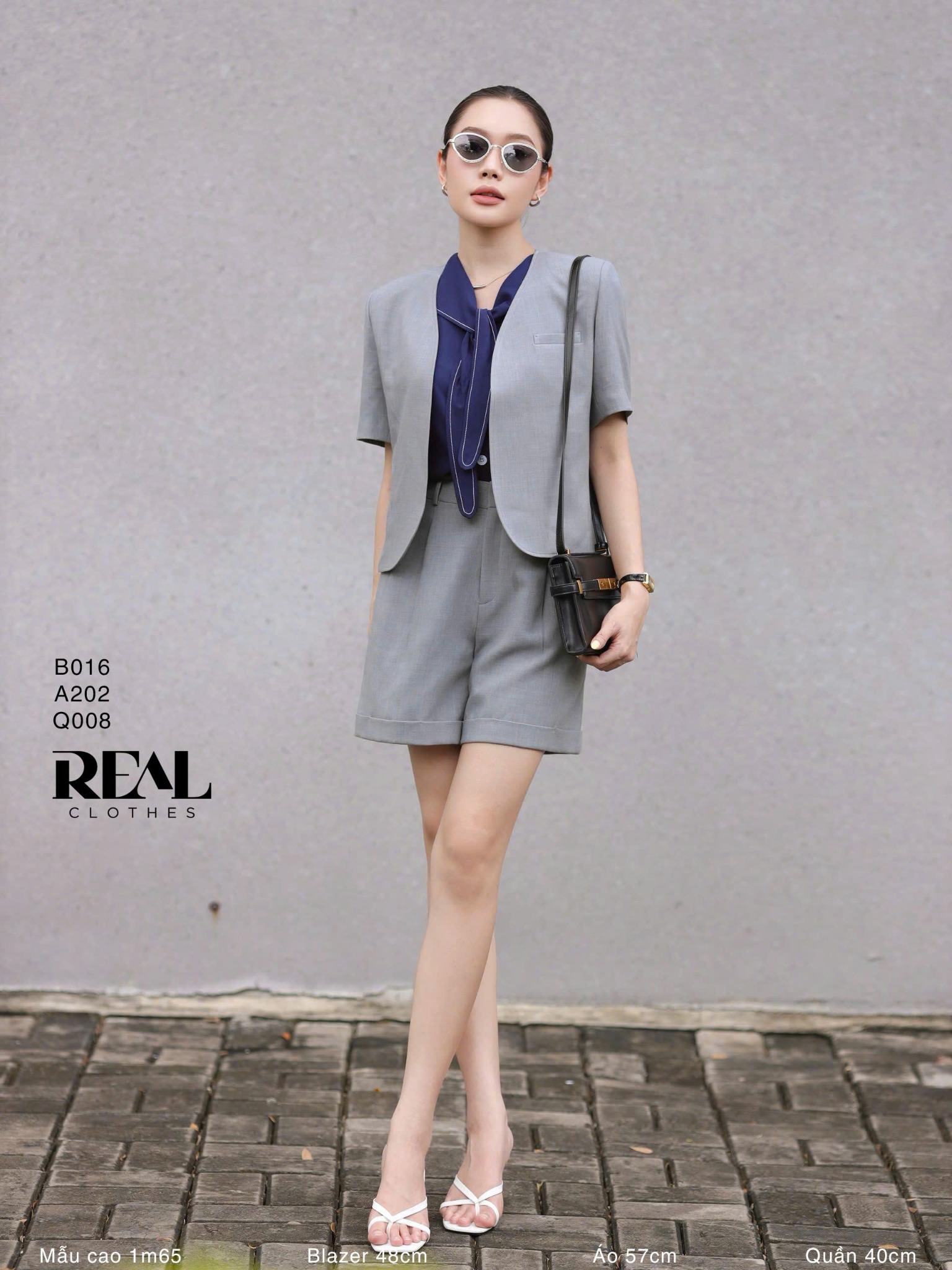 Áo thủy thủ xanh đen MỚI - size XS