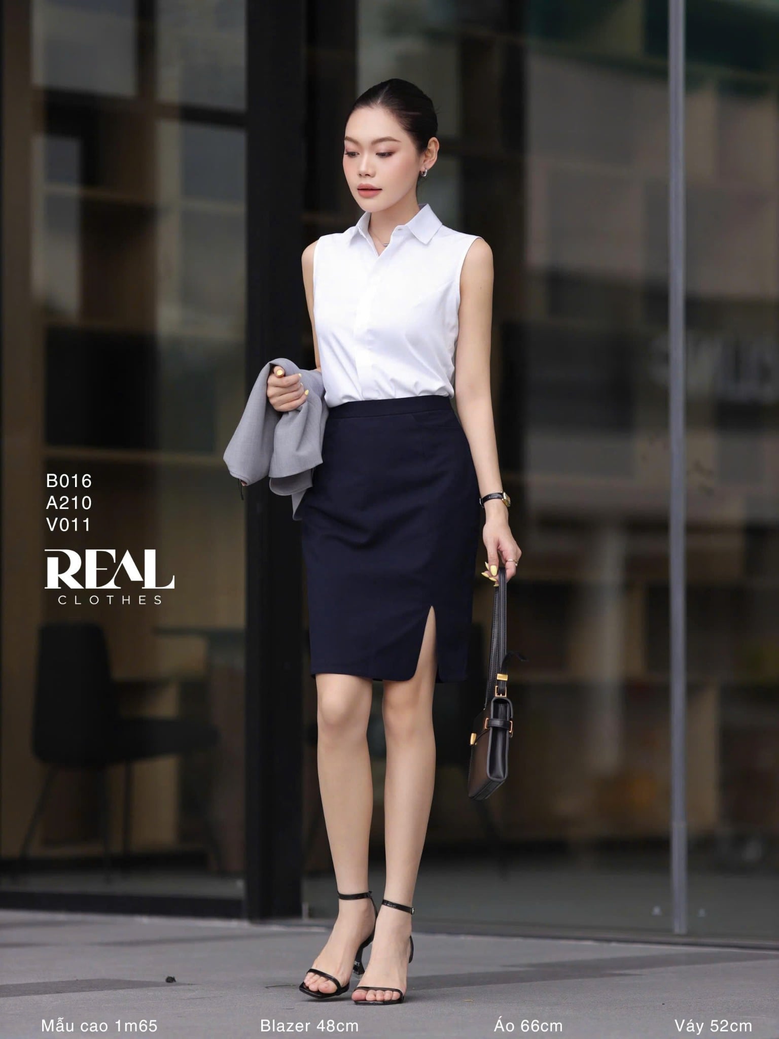 Sơ mi trắng không tay