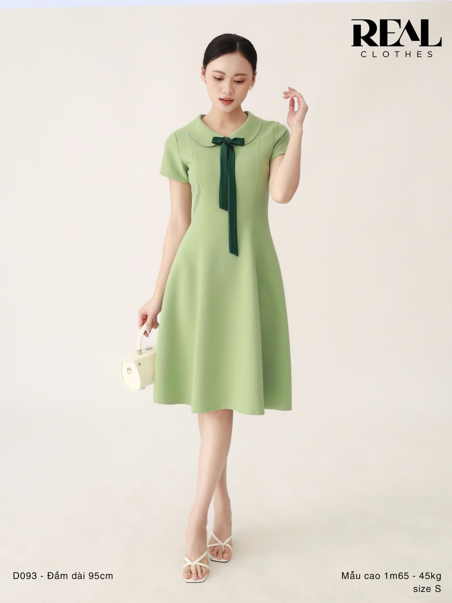 Đầm 8 mảnh cổ lá sen