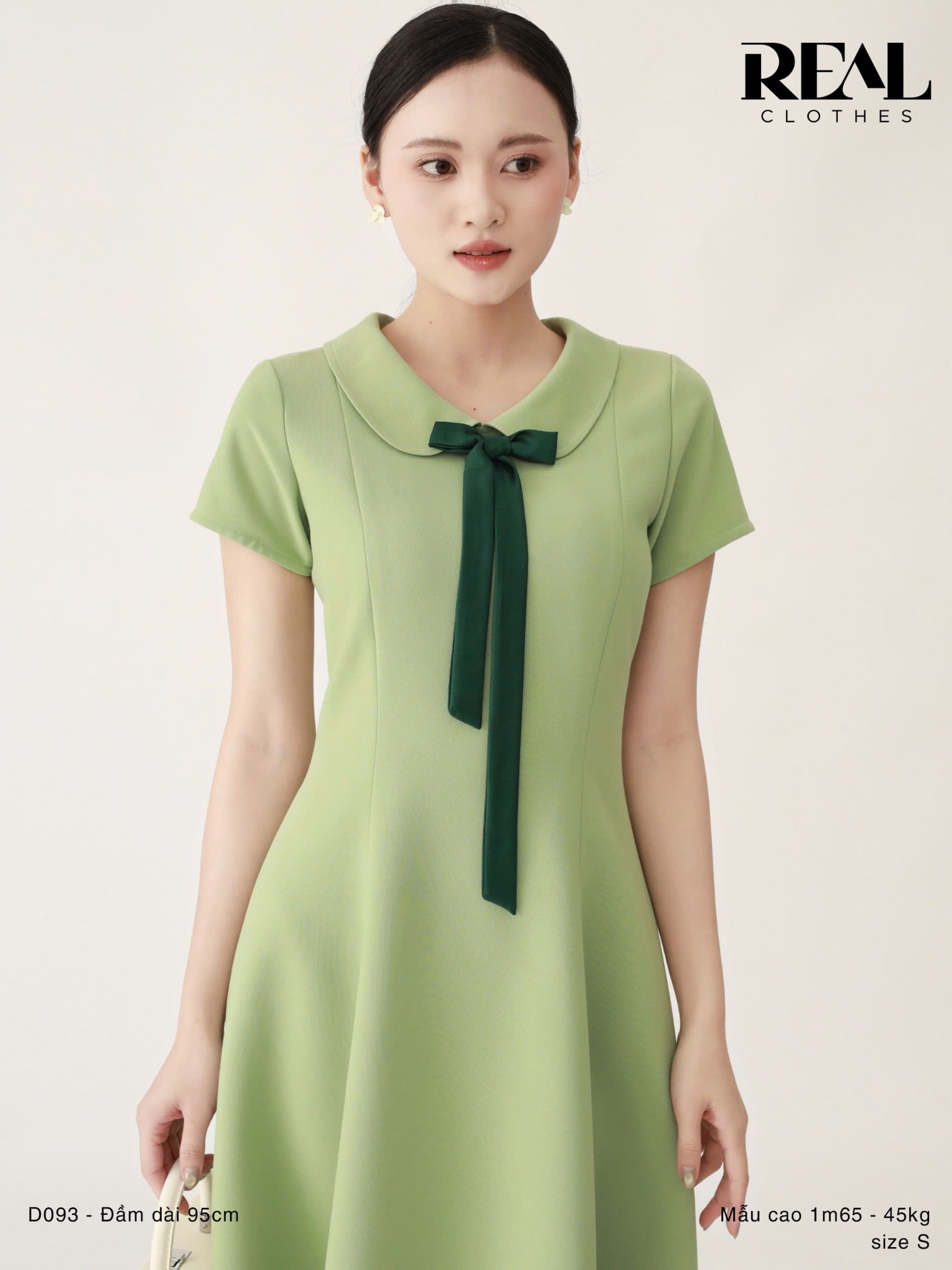 Đầm 8 mảnh cổ lá sen