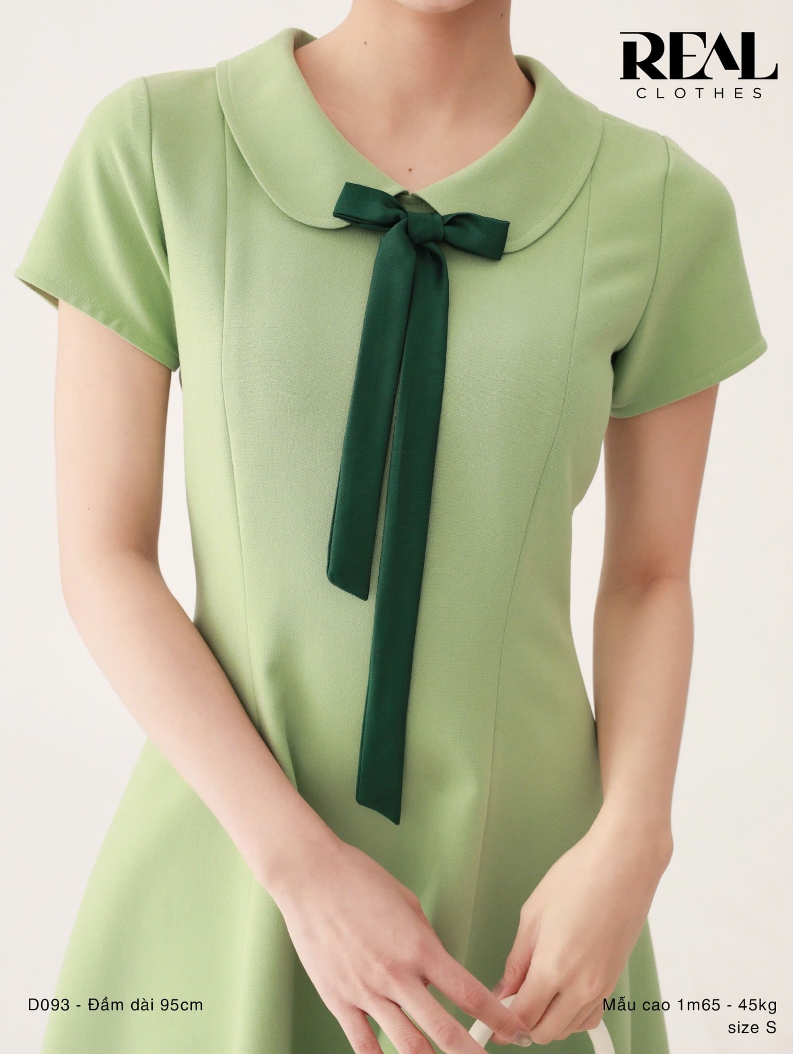 Đầm 8 mảnh cổ lá sen