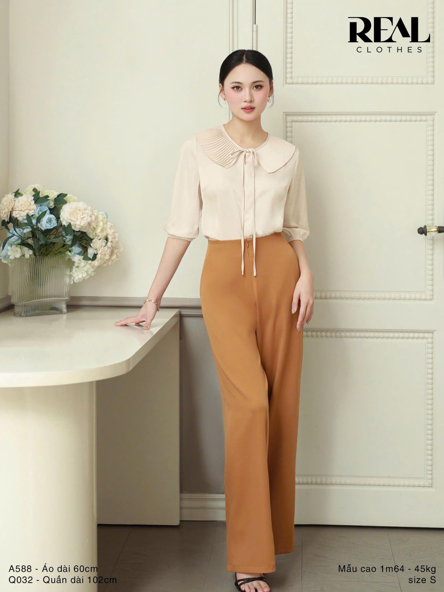 Áo cổ xếp nude FINAL SALE