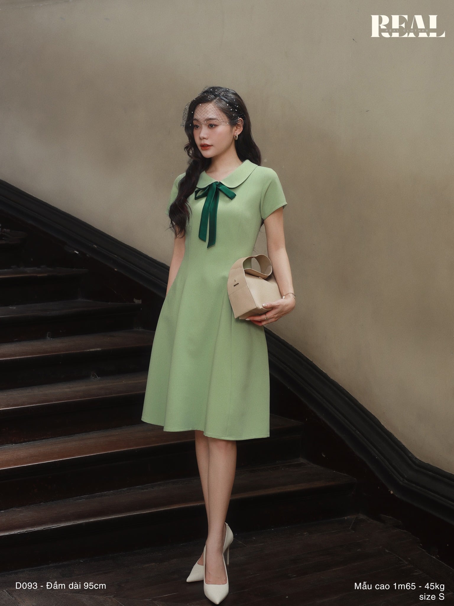 Đầm 8 mảnh cổ lá sen