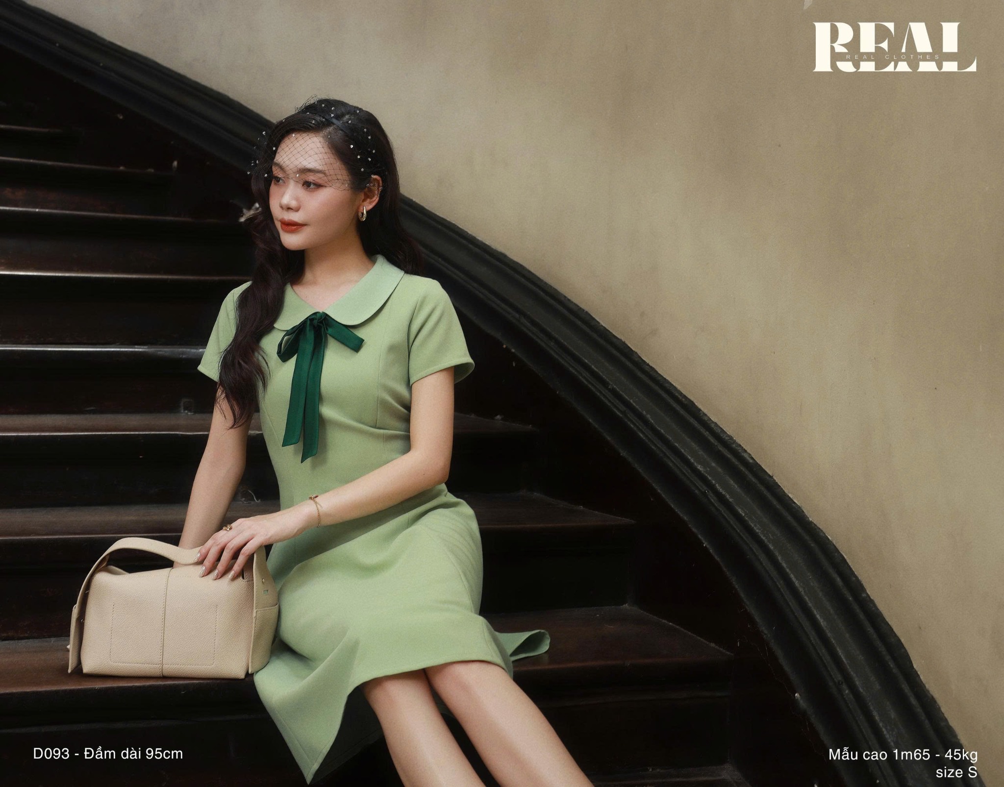 Đầm 8 mảnh cổ lá sen mint