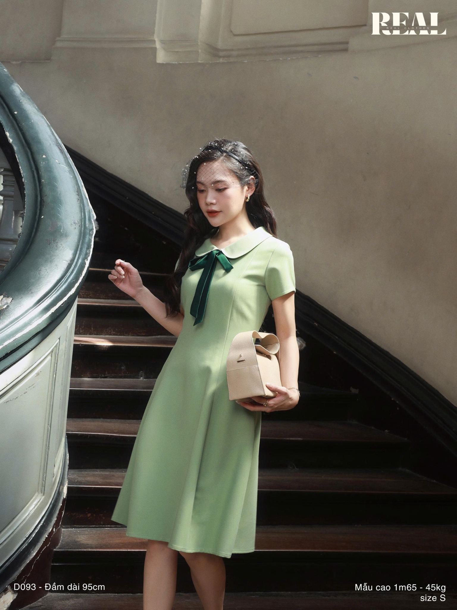 Đầm 8 mảnh cổ lá sen mint