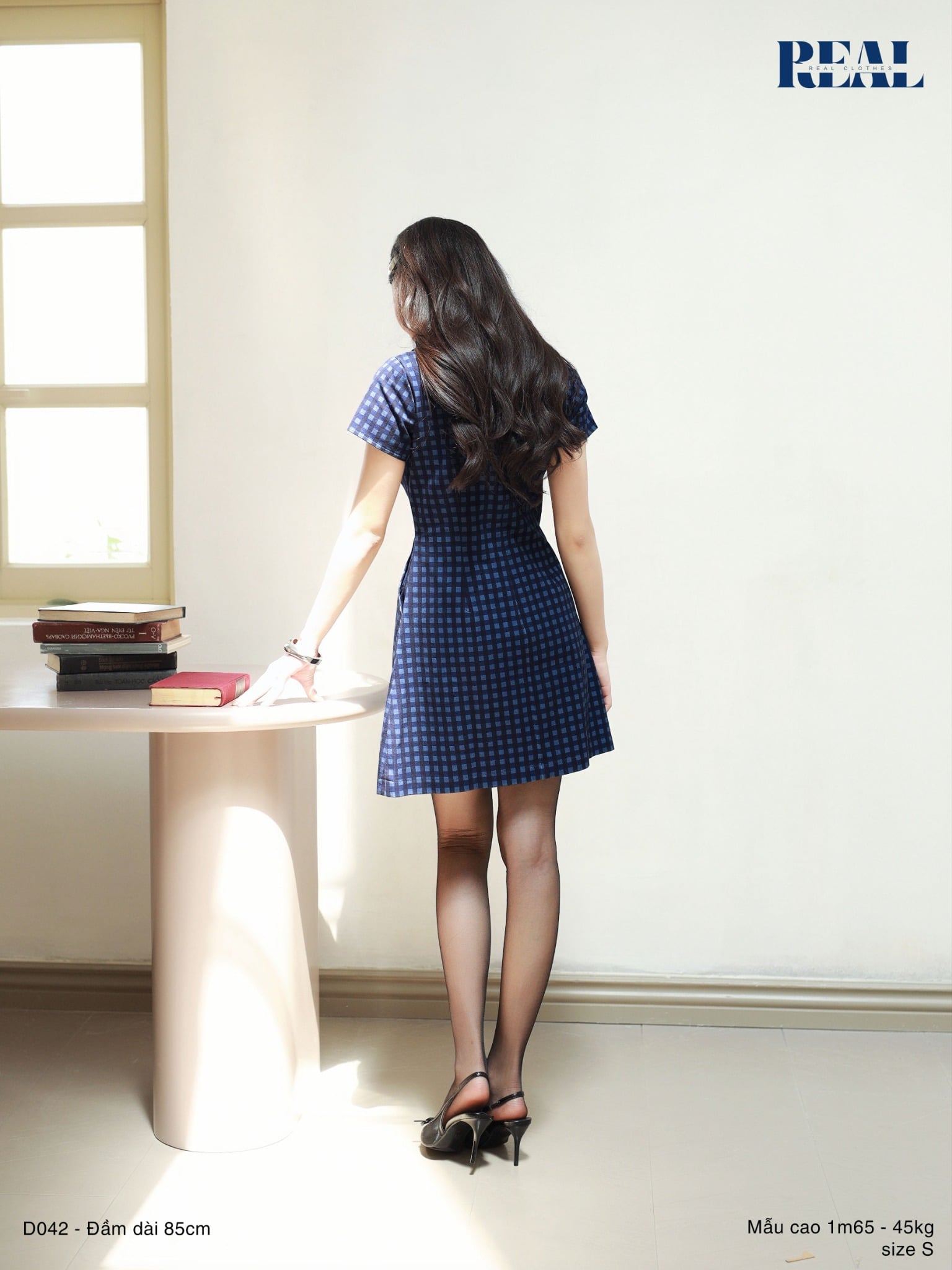 Đầm Jennie form A cổ lá sen