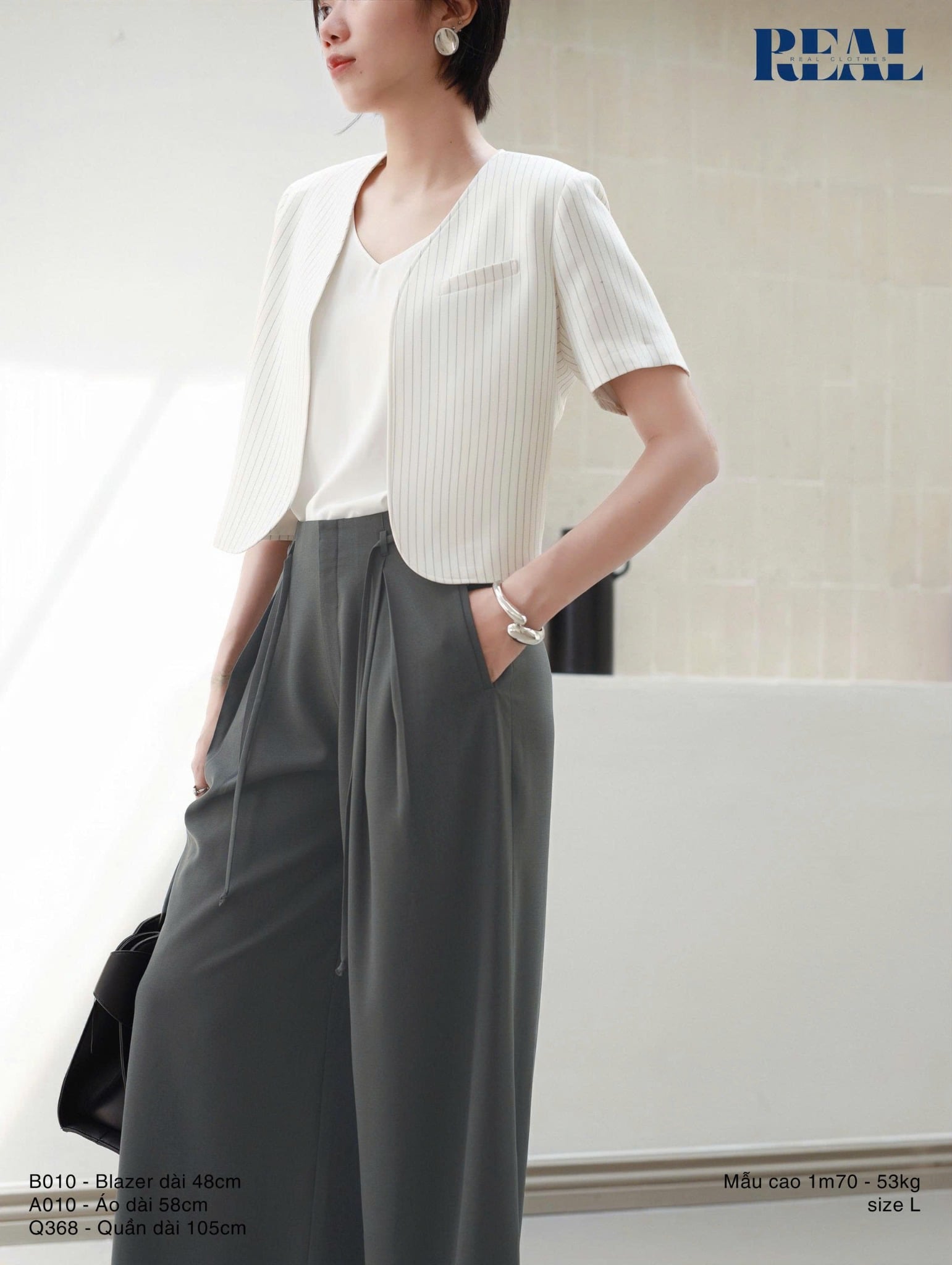 Vest Sunny sọc trắng