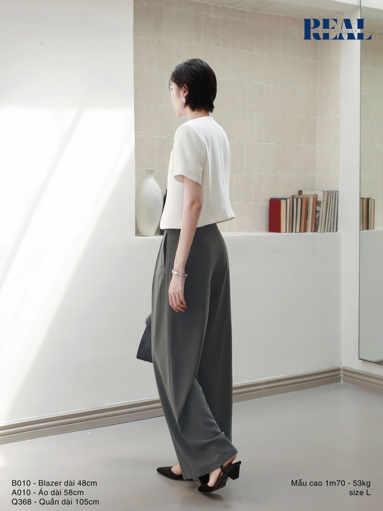 Vest Sunny sọc trắng