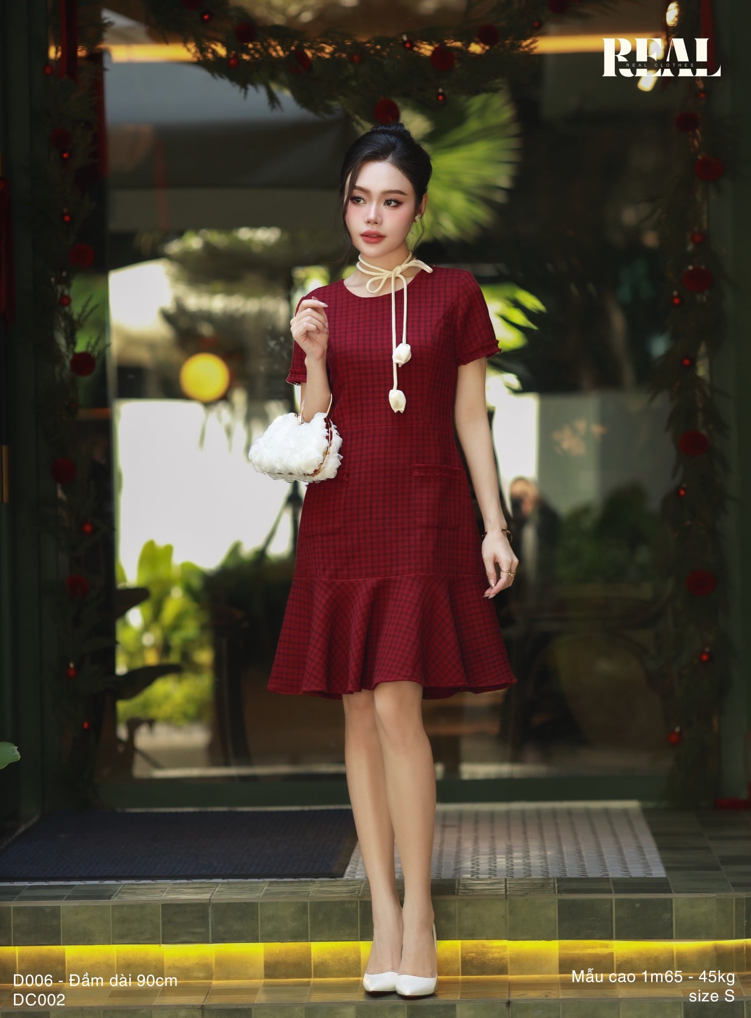Đầm tua