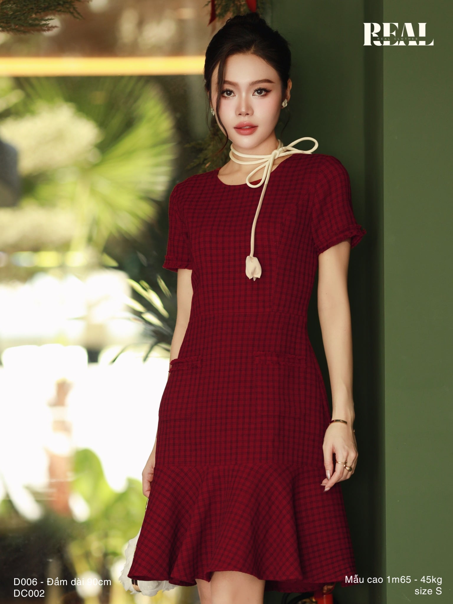Đầm tua
