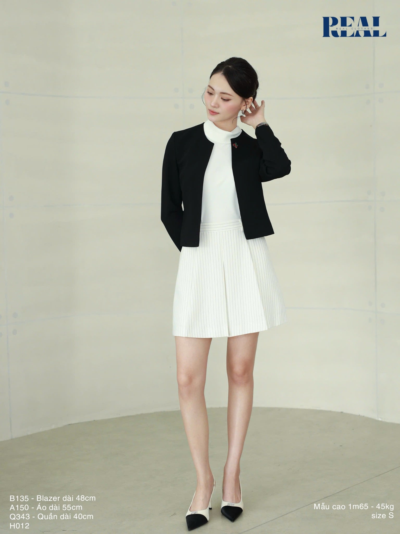 Blazer cổ tròn