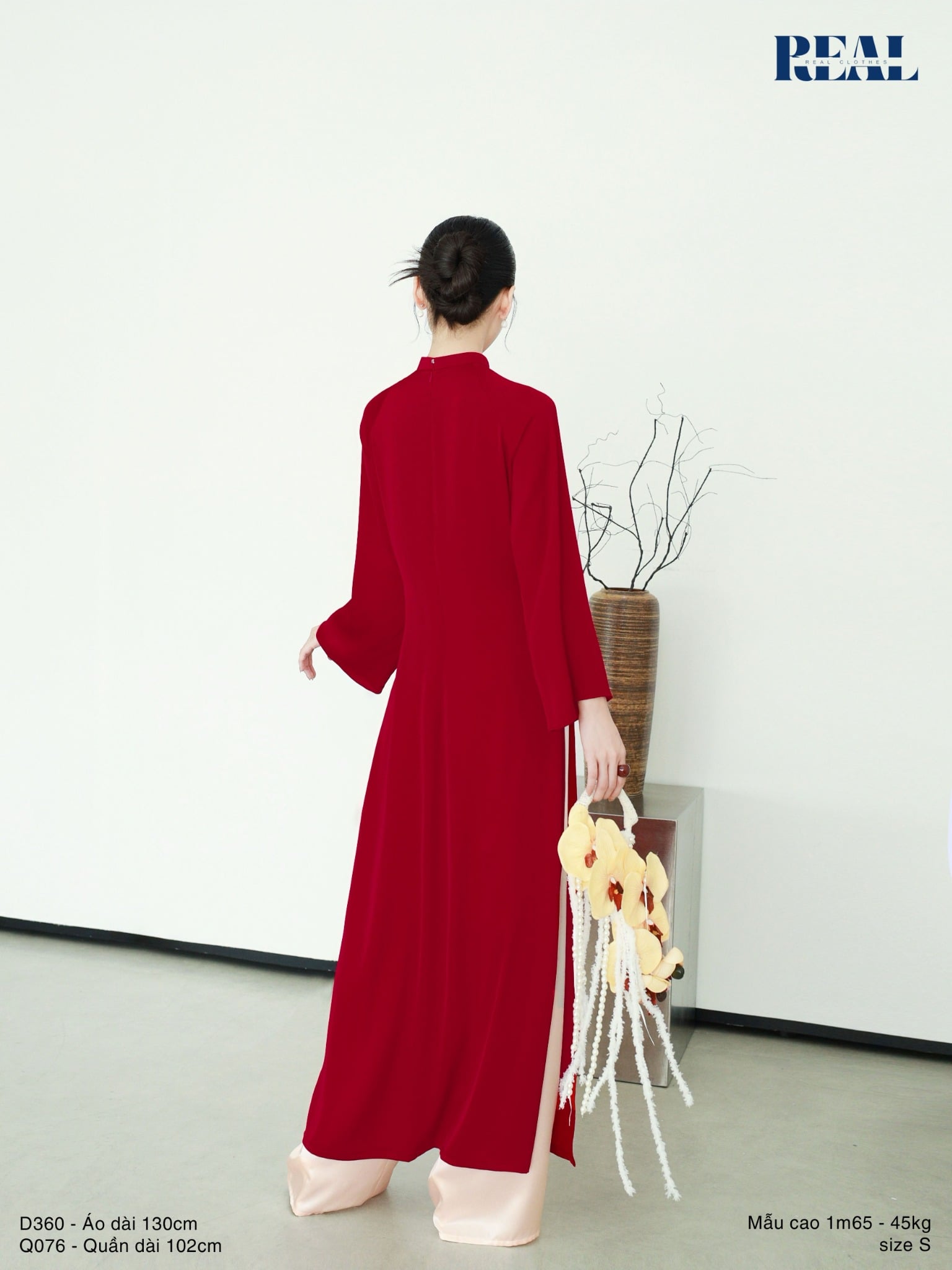 Áo dài cách tân Đoàn Viên