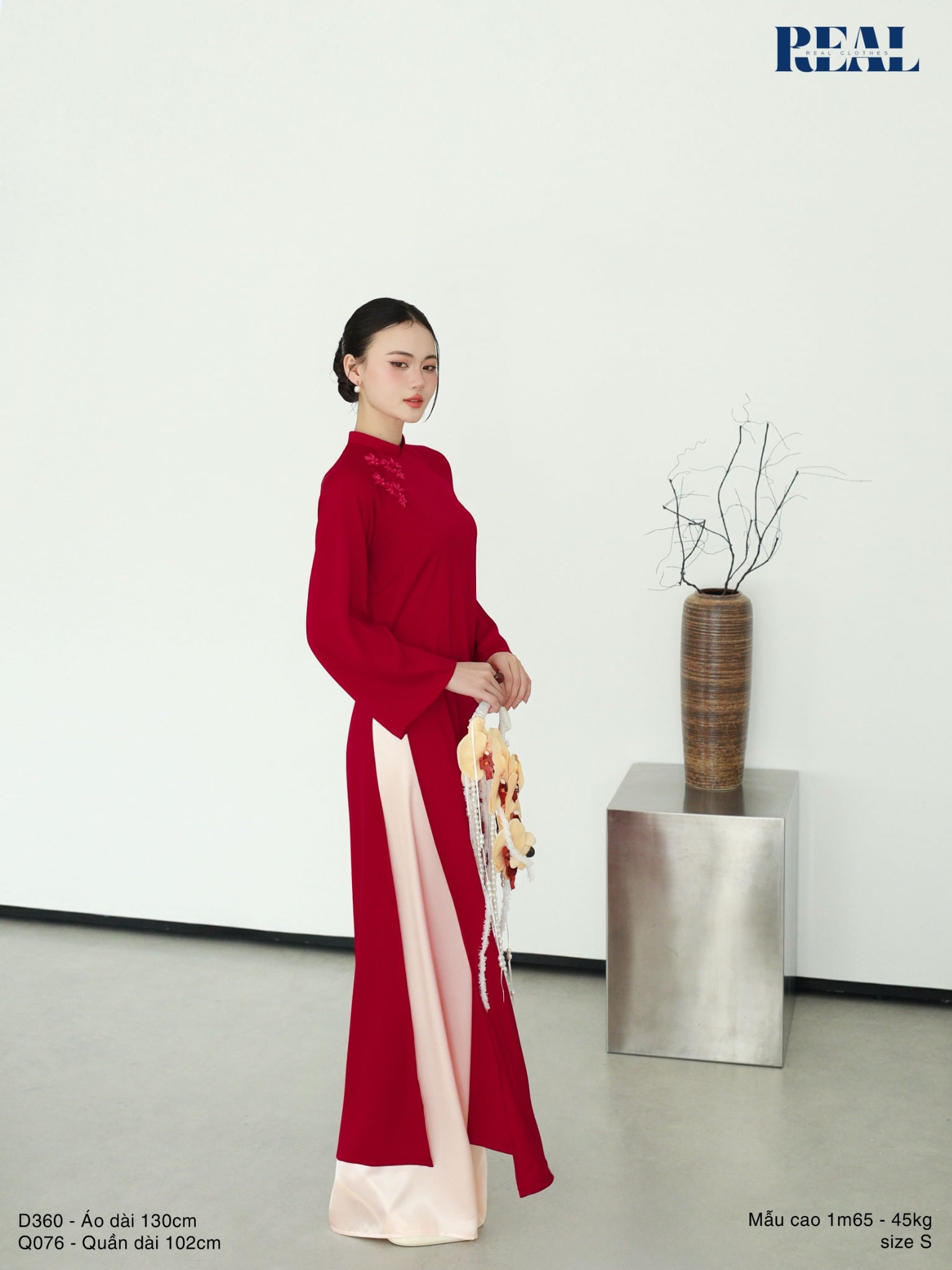 Áo dài cách tân Đoàn Viên