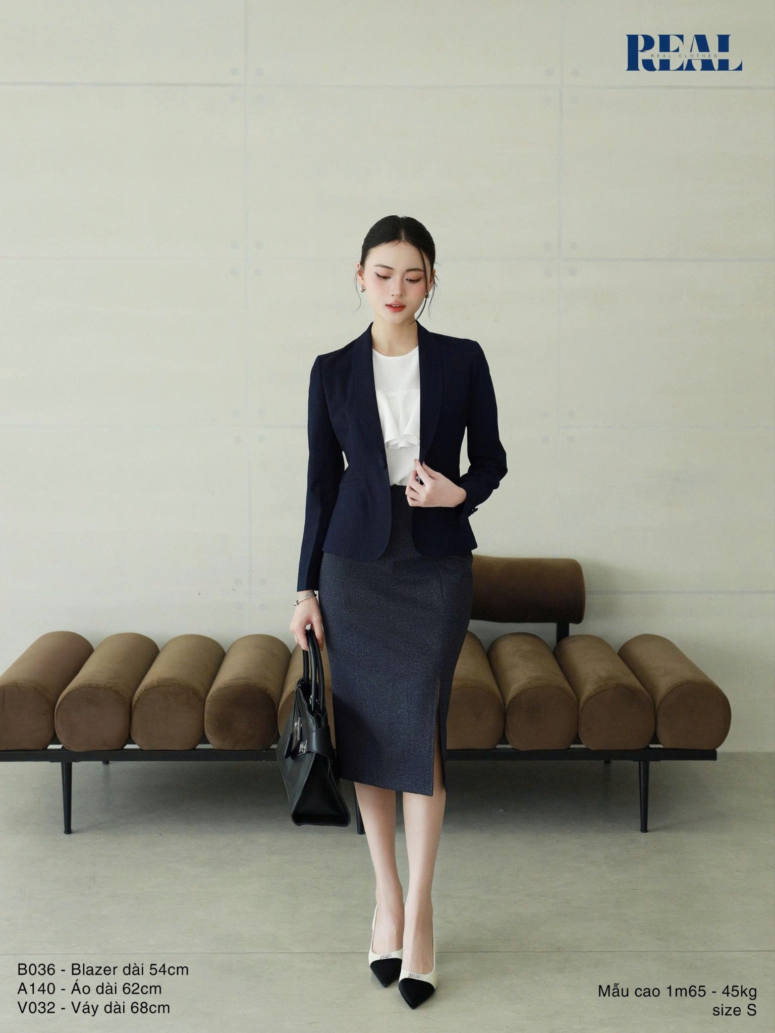 Blazer ngắn tay dài