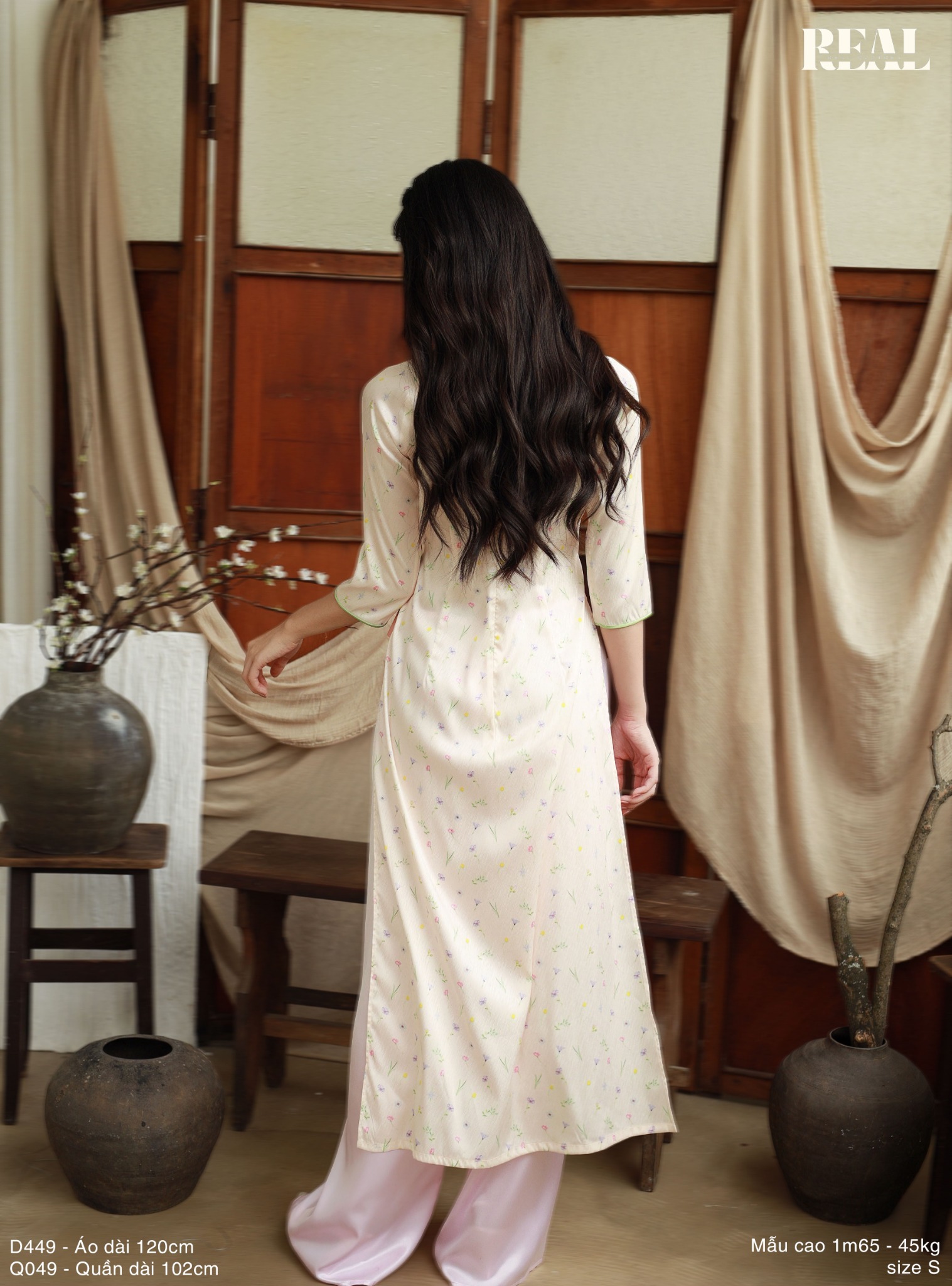 Áo dài cách tân Linh Lan