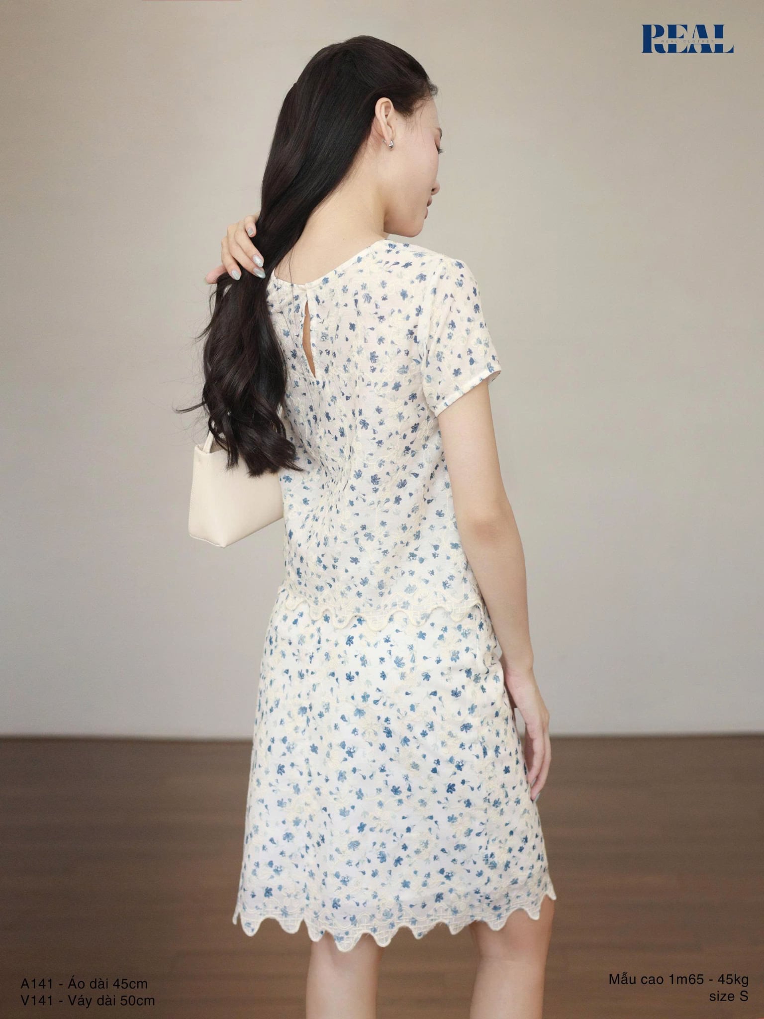 Váy cotton hoa thêu
