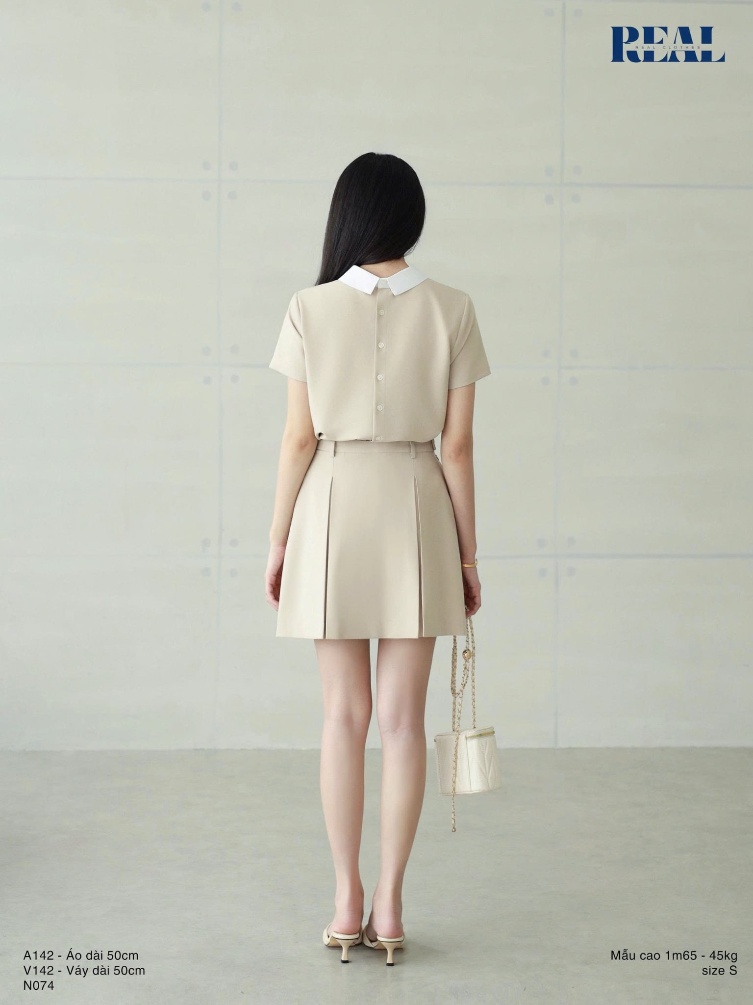 Váy xếp li dáng A ngắn
