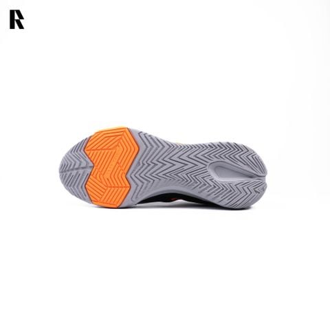 NIKE S.T GLOW