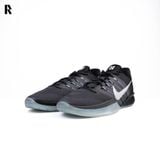 NIKE WMNS SABRINA 3 