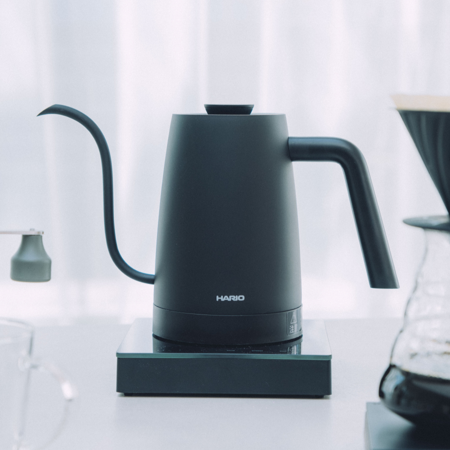  [PRE-ORDER] Ấm rót điện điều chỉnh nhiệt cao cấp Hario Electric Kettle LYRA 800ml siêu nhẹ (220V, 1200W, 2 màu Trắng/Đen) 