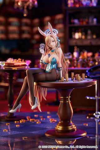 28cm FuLL BoX [ Hàng có sẵn ] Mô hình nhân vật Blue Archive - Ichinose Asuna - Bunny Girl Game Playing scale figure