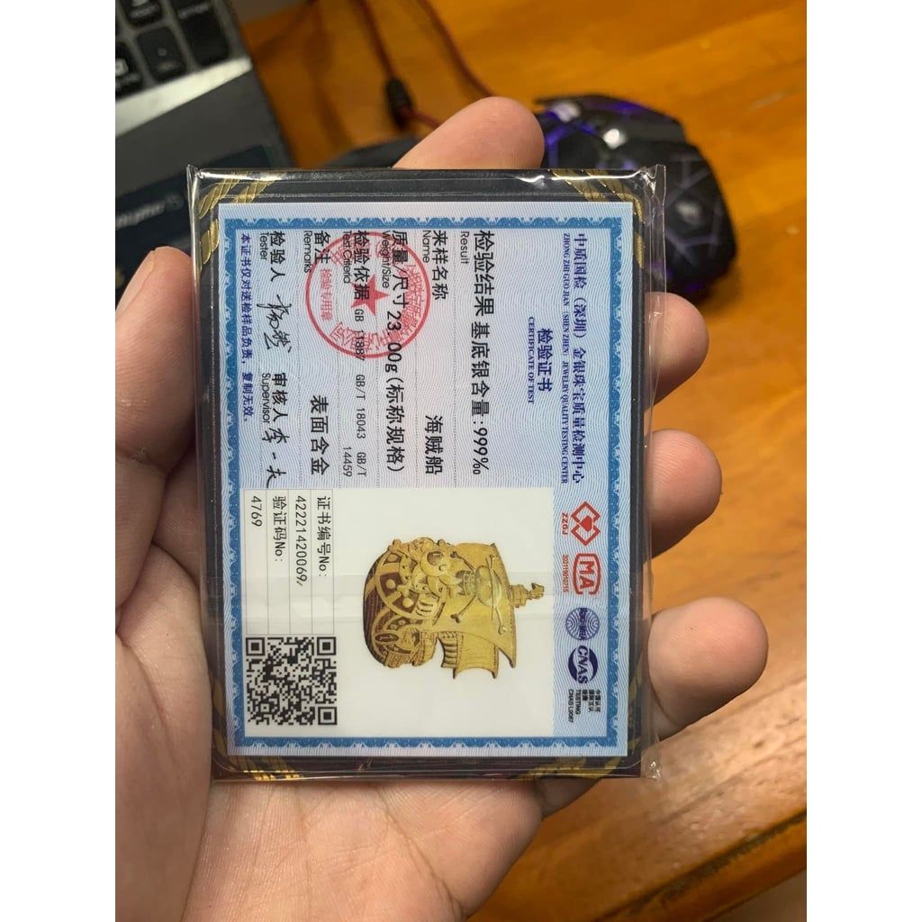 Thẻ lẻ đặc biệt One Piece Flim Red độ hiếm cao SSP,thẻ kim loại,mạ vàng