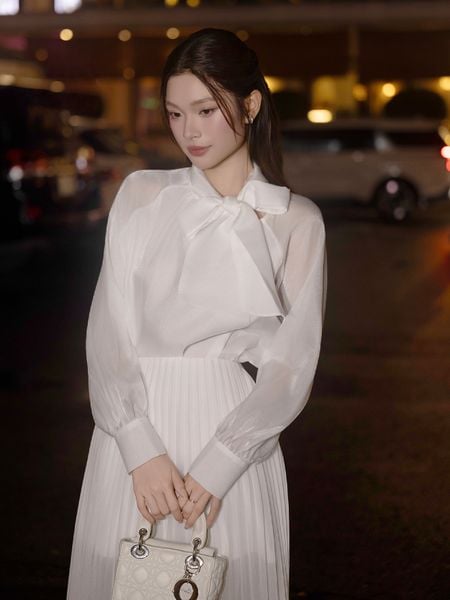 Trực diện Áo kiểu tiệc voan tơ ánh tay dài A4563T