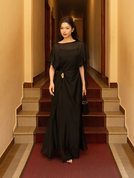  Đầm tiệc voan dài phối lụa nhũ DAD01B 