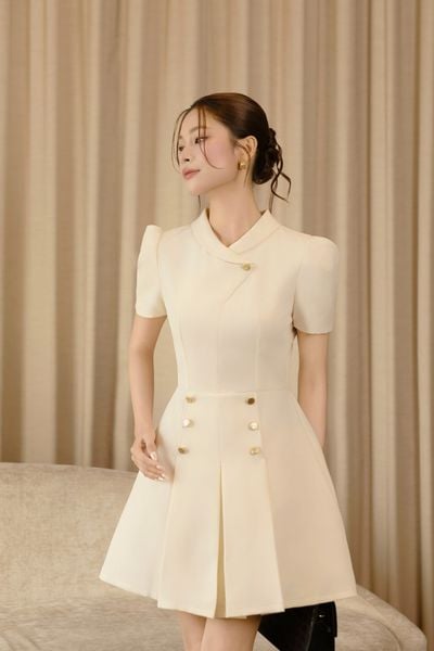 Đầm xòe công sở cotton ngắn dáng A, cổ V - DAF21B