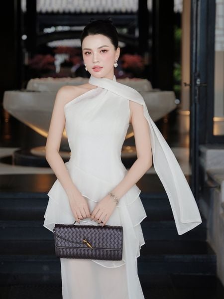 Full dáng mẫu 2 Đầm tiệc voan dài D4510A